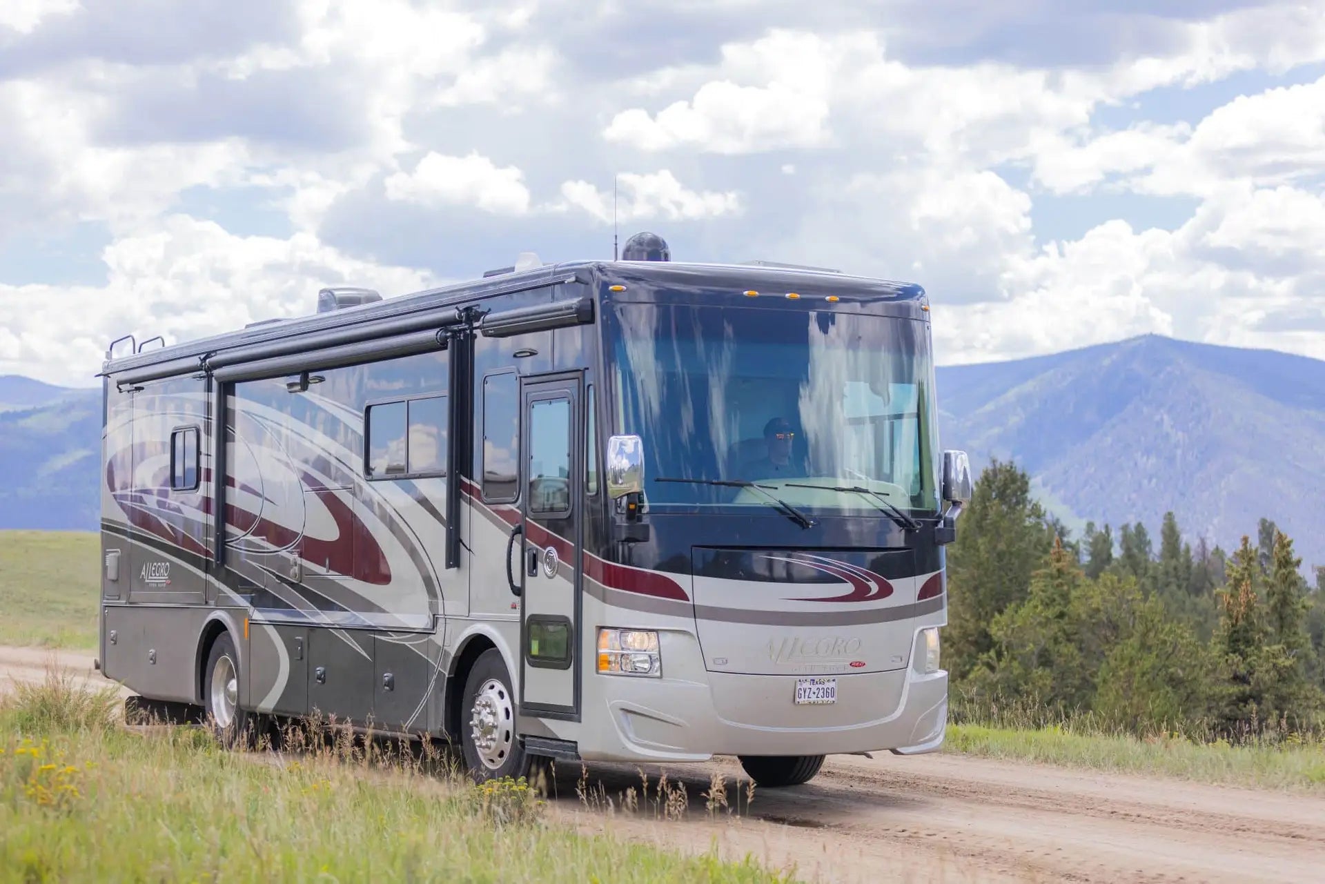 Motorized RVs | Lithium Battery System Setups for Motorized RV Models