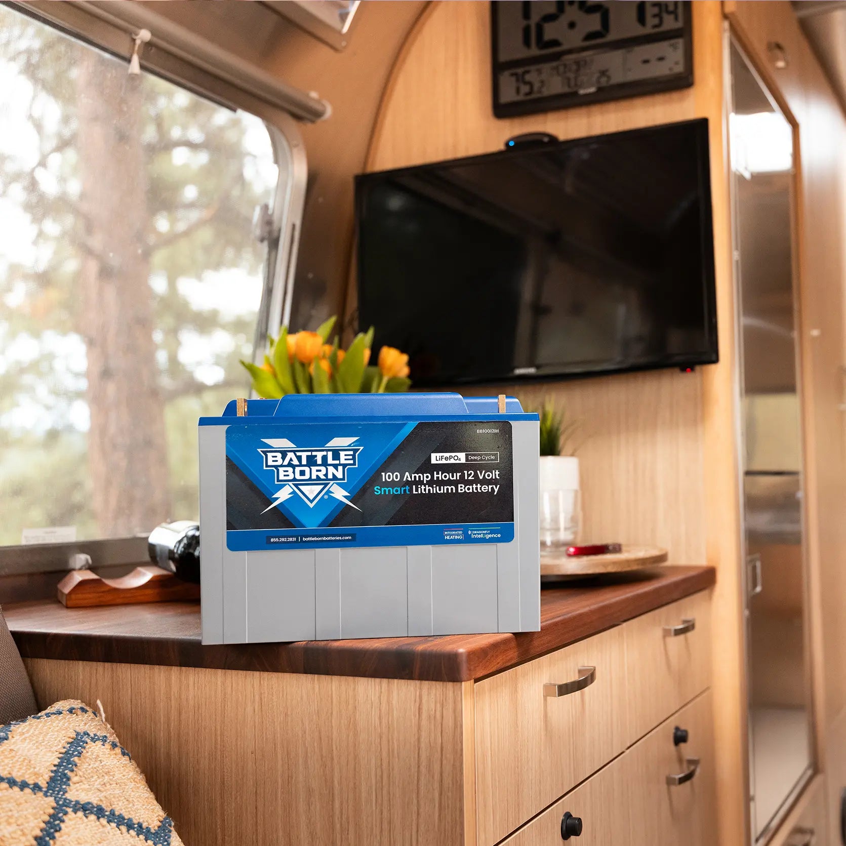 smart battle born 100ah lithium battery in airstream rv|