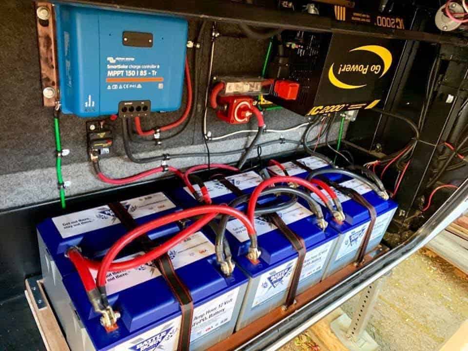 kevingerman|MattShuraBatteries|Battle Born Batteries|Battle Born Batteries|kevingerman-300×225|PXL_20220607_145413887|State of charge compared to voltage chart