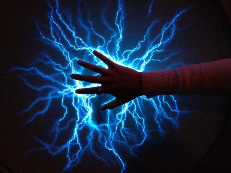 electricity-dark-hand-sparks-ring-fingers-sleeve-sweater-touch-thumb-rings-lightening_t20_8PvpbZ
