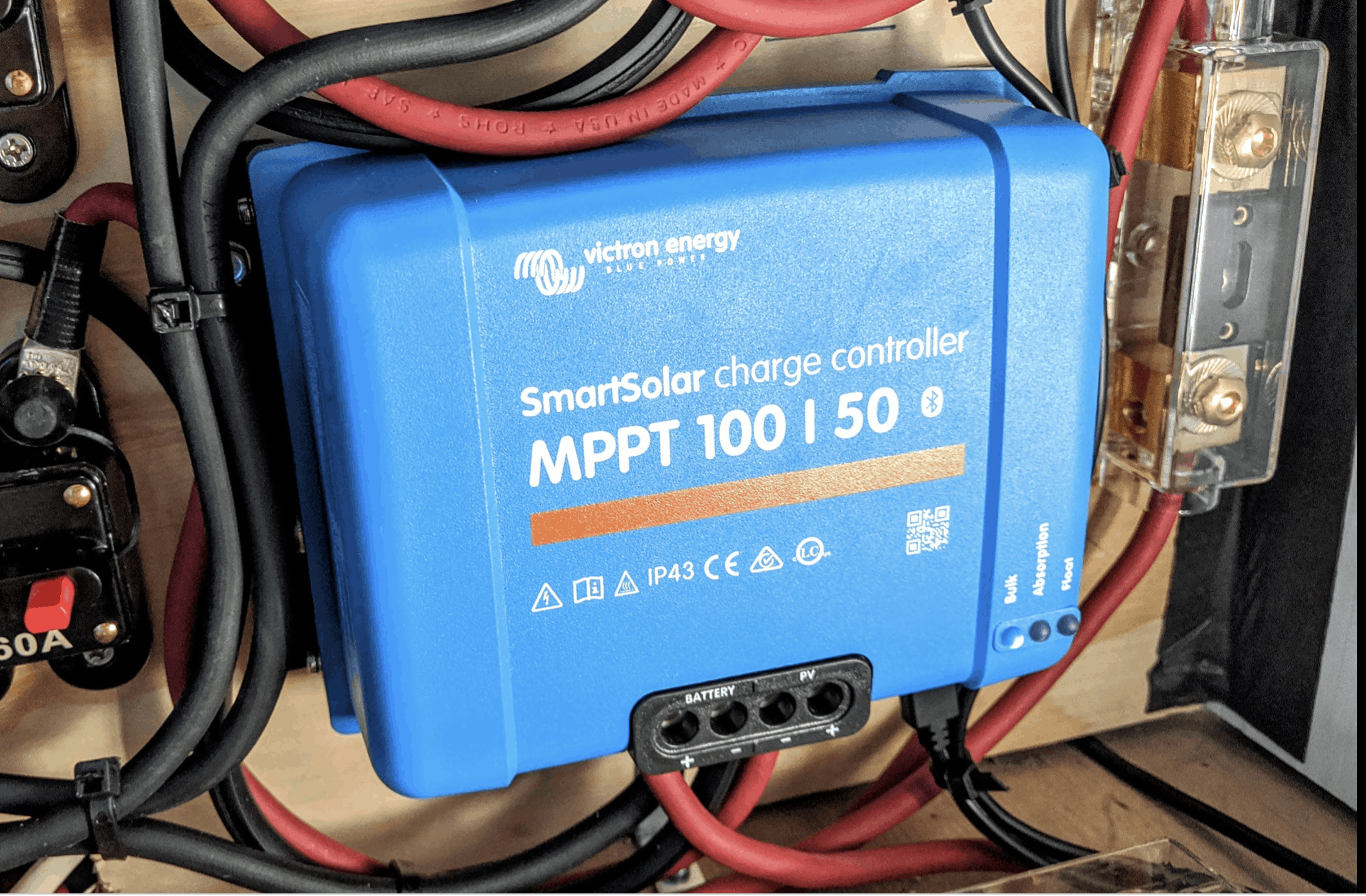 Victron 100/15 MPPT Solar Charge Controller