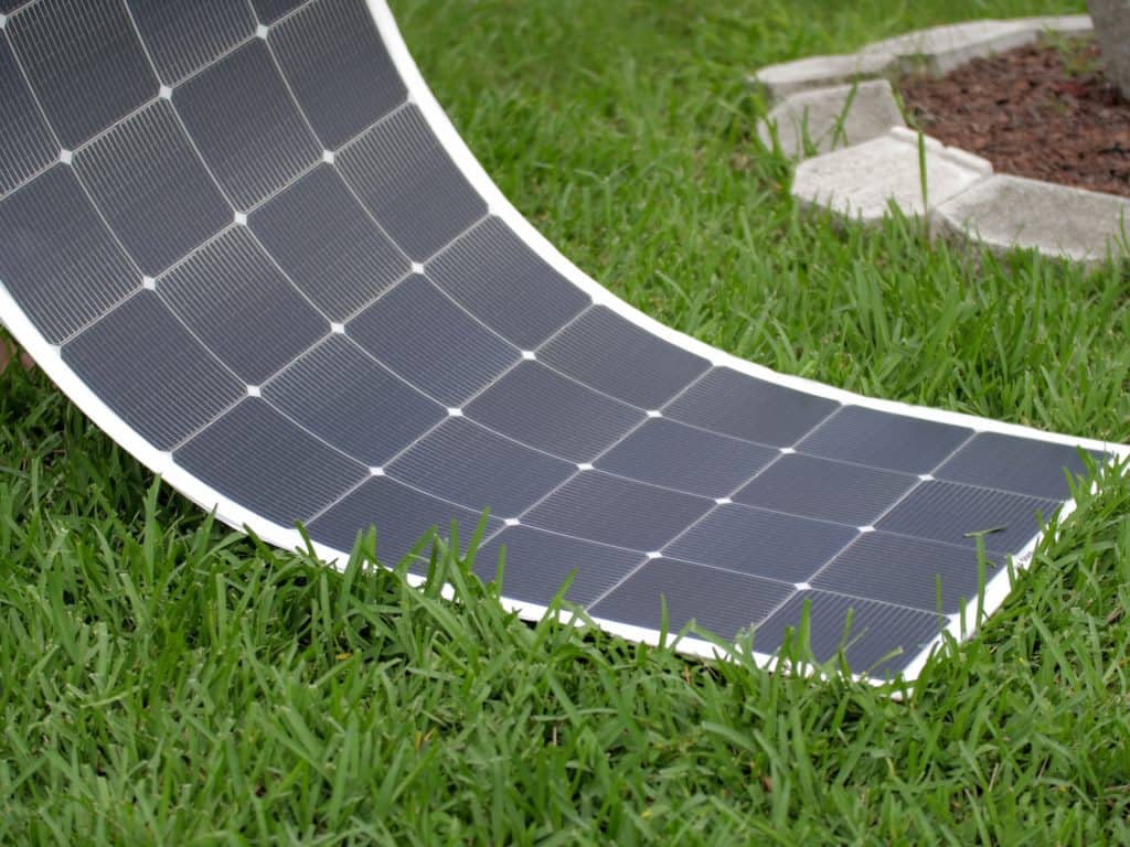 Semi-flexible monocrystalline solar panel