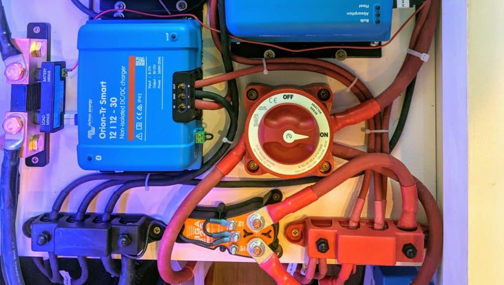 Victron Energy system with wires and Battery Disconnect switch