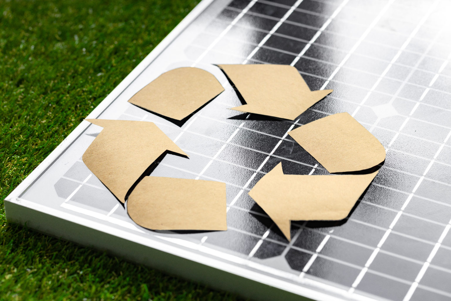 are-solar-panels-recyclable-battle-born-batteries