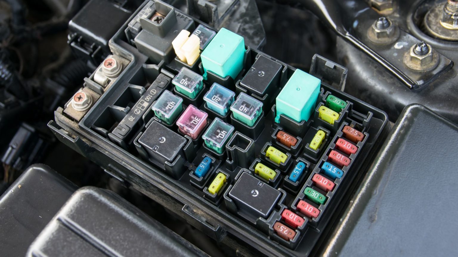 How to Tell If a Fuse Is Blown in Your RV, Van, or Boat Battle Born Batteries