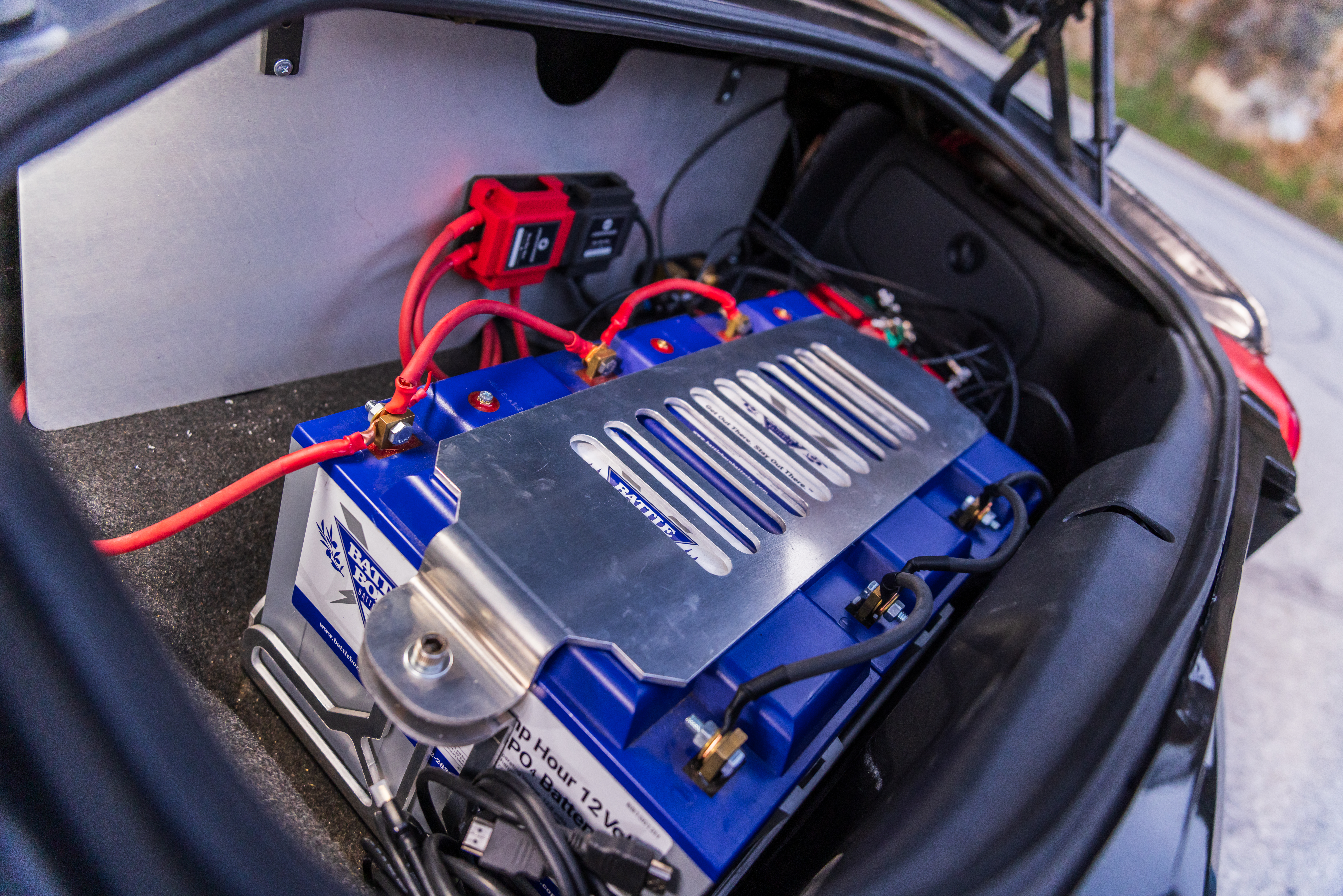 Battle Born Batteries Powering Wild Rabbit Aerial's Ray Car