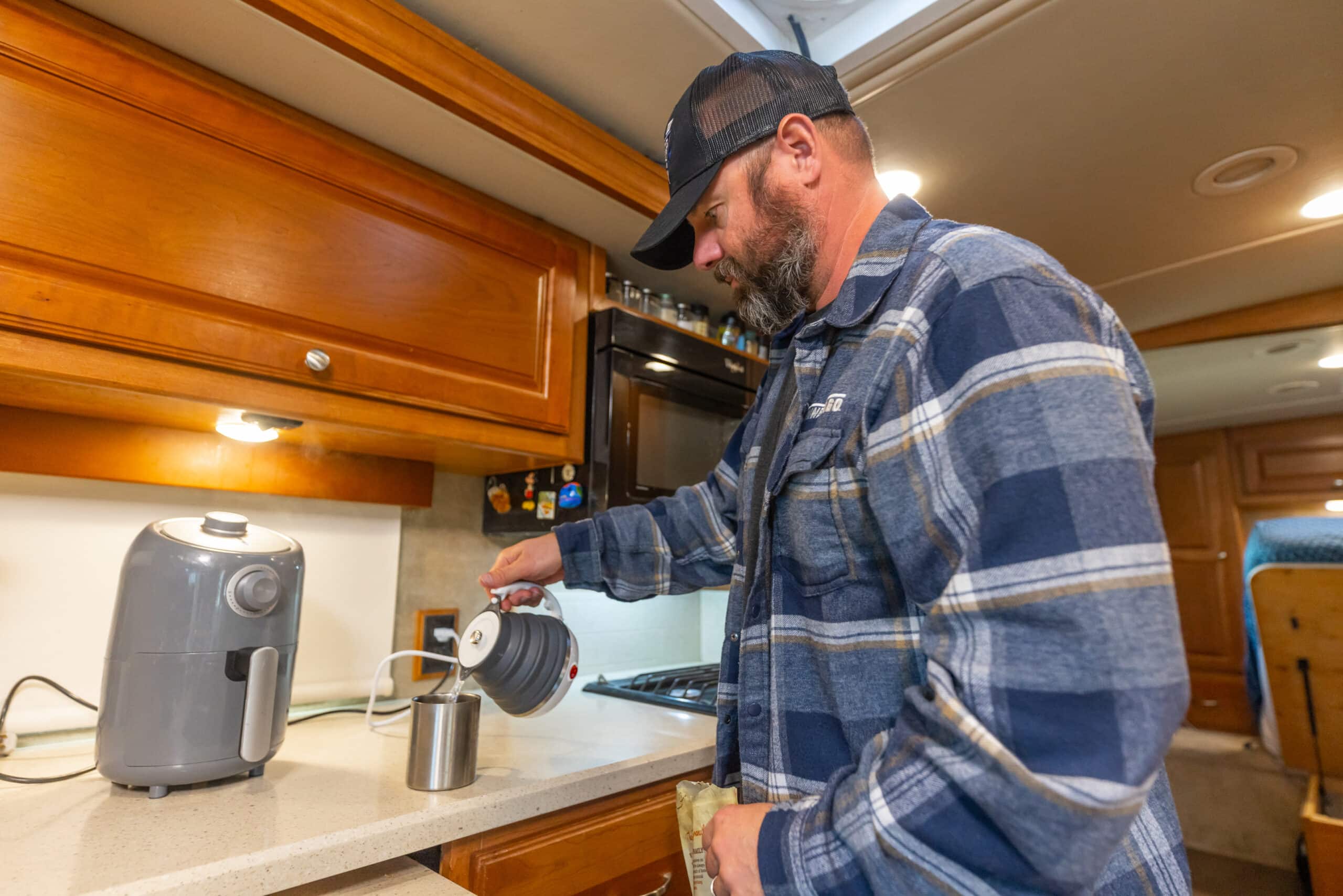 air fryer and tea kettle in an RV