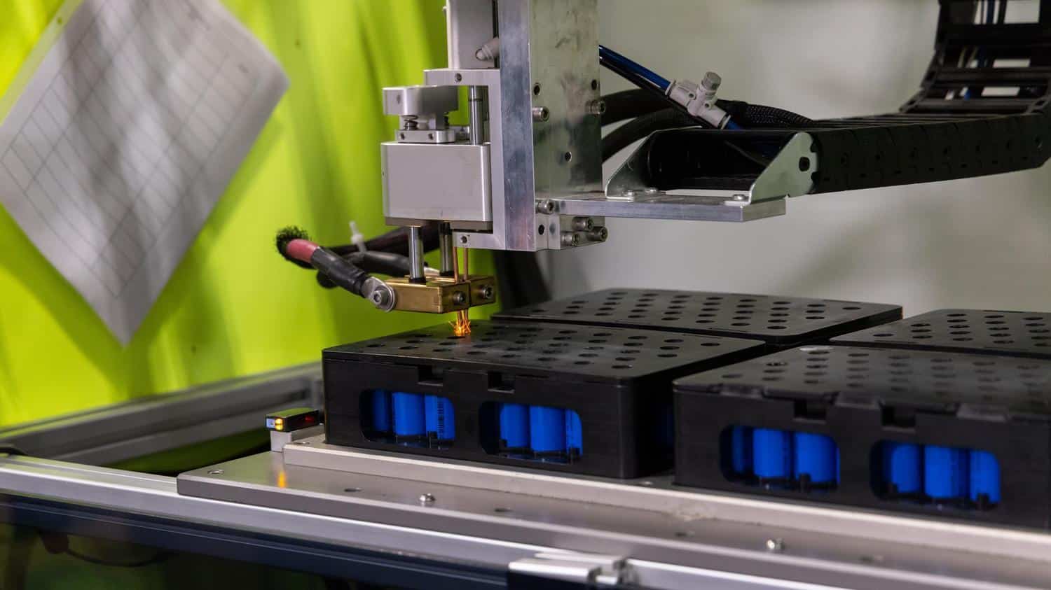 spot welding lithium battery cells